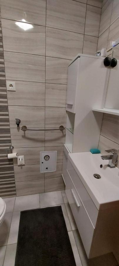 Apartment Zara ドラマリ エクステリア 写真